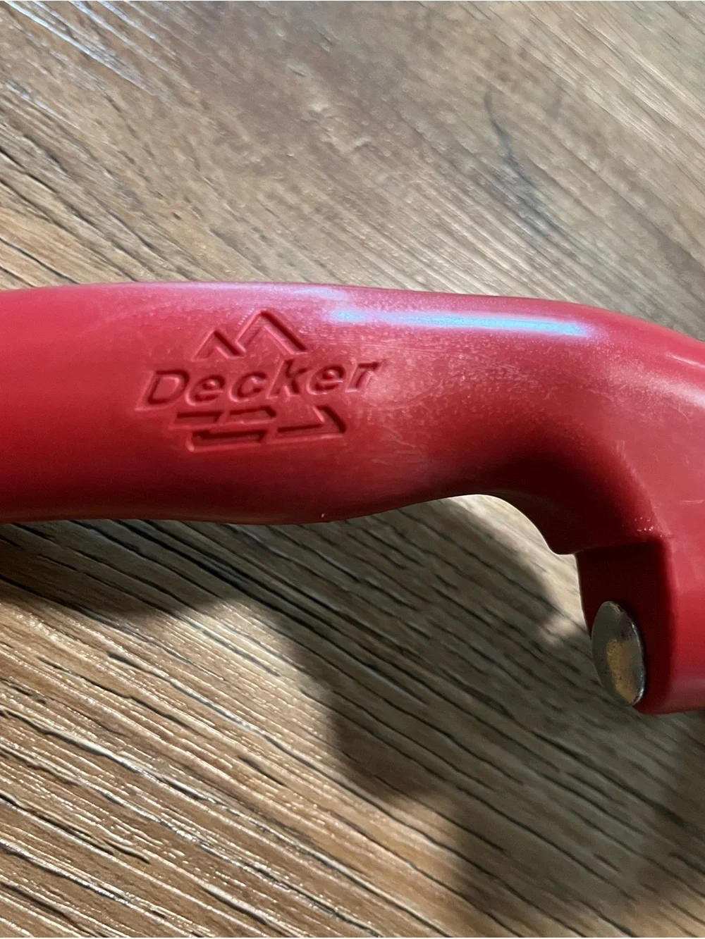 Decker Spiral Galvanized Steel Curry Comb, Dog, Horse, Red, Brush